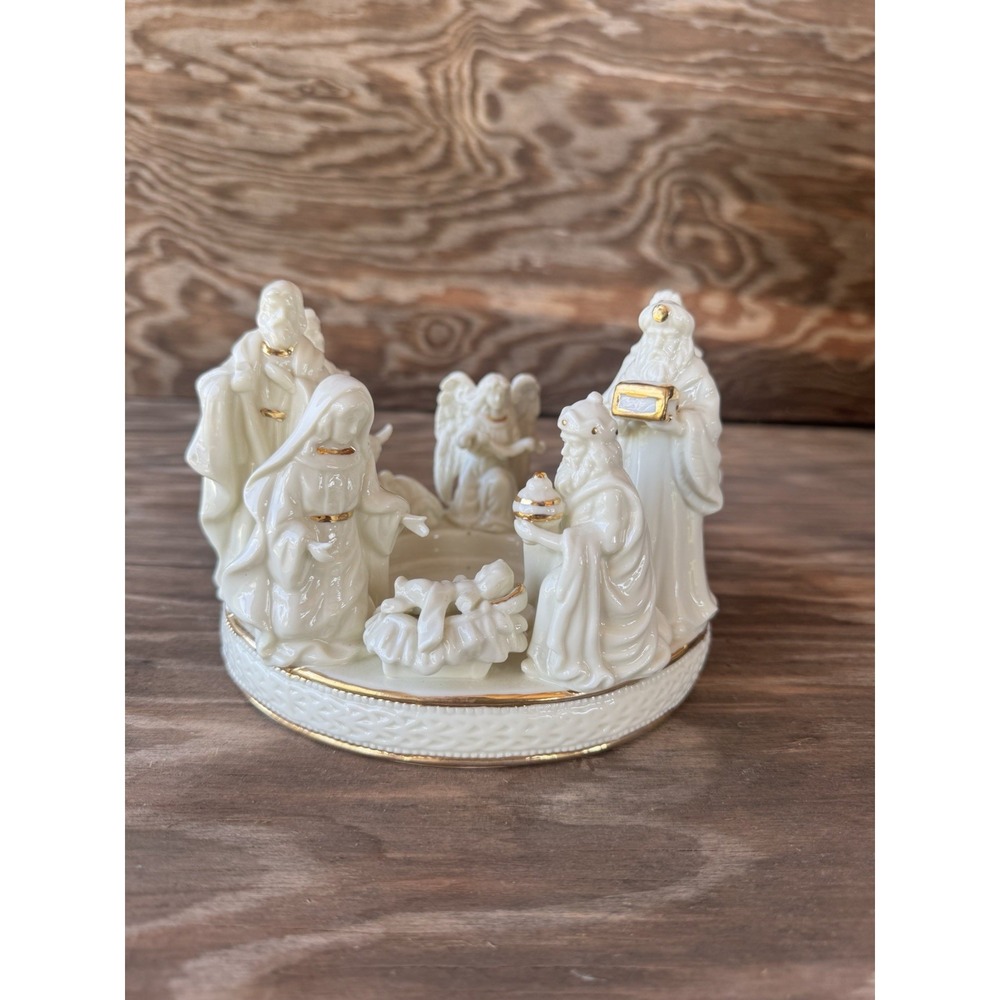 Vintage Palm Tree White Round Candle Holder Nativity Scene With Gold Accents